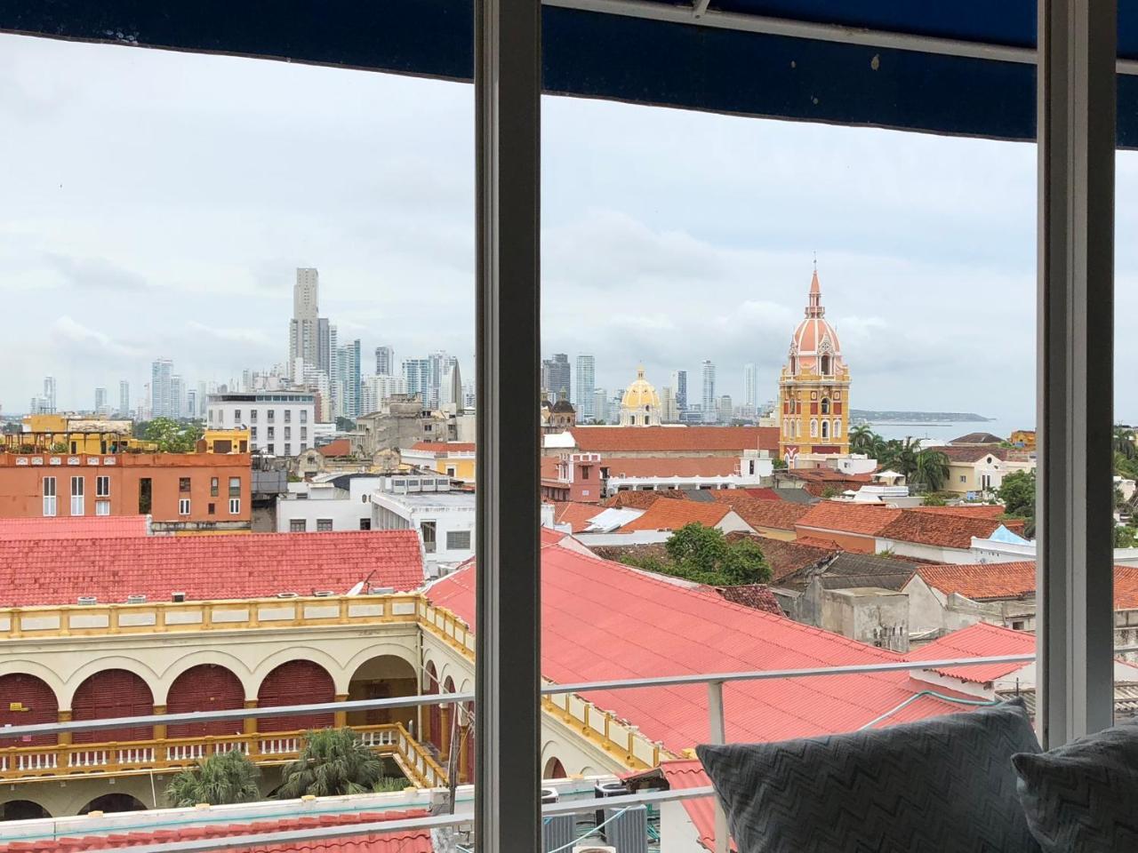 Apartamento Edificio Ganem Calle De La Universidad * Cartagena